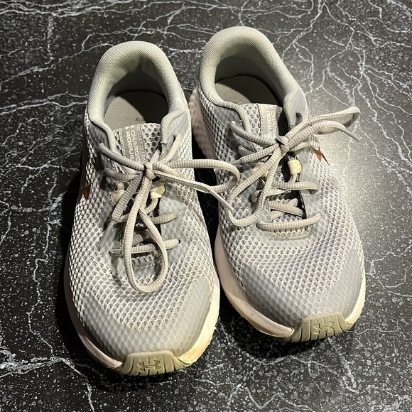 Under Armour charged rogue running athletic shoes women’s size 8.5 - Picture 2 of 7